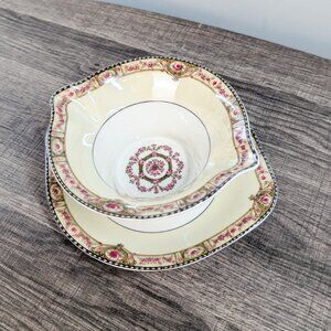 Schleiger 344-A Haviland Limoges Gravy Boat with Attached Underplate France